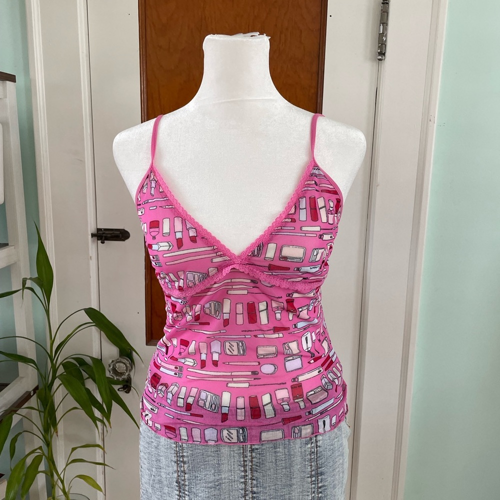 Mesh lipstick tank top